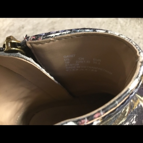 Authentic Coach Booties - Picture 5 of 5